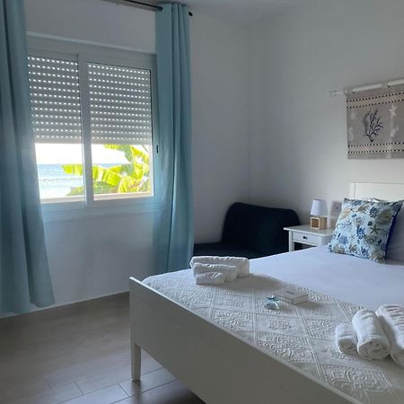 Profumo Di Mare B&B Porto Columbu - Perd'E Sali 外观 照片