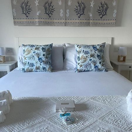 Profumo Di Mare B&B Porto Columbu - Perd'E Sali 外观 照片