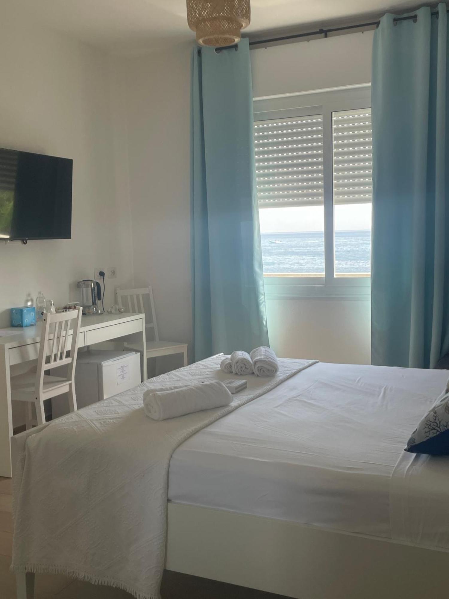 Profumo Di Mare B&B Porto Columbu - Perd'E Sali 外观 照片