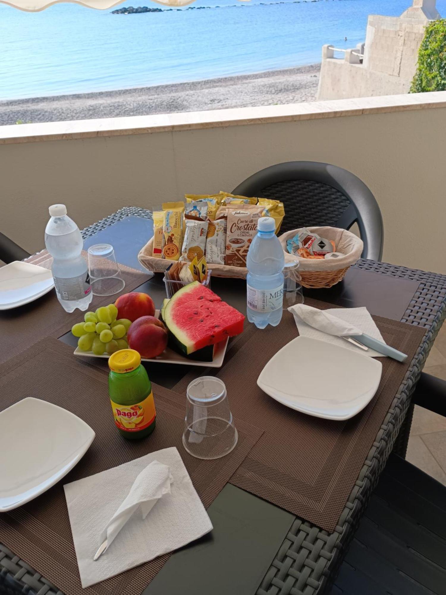 Profumo Di Mare B&B Porto Columbu - Perd'E Sali 外观 照片