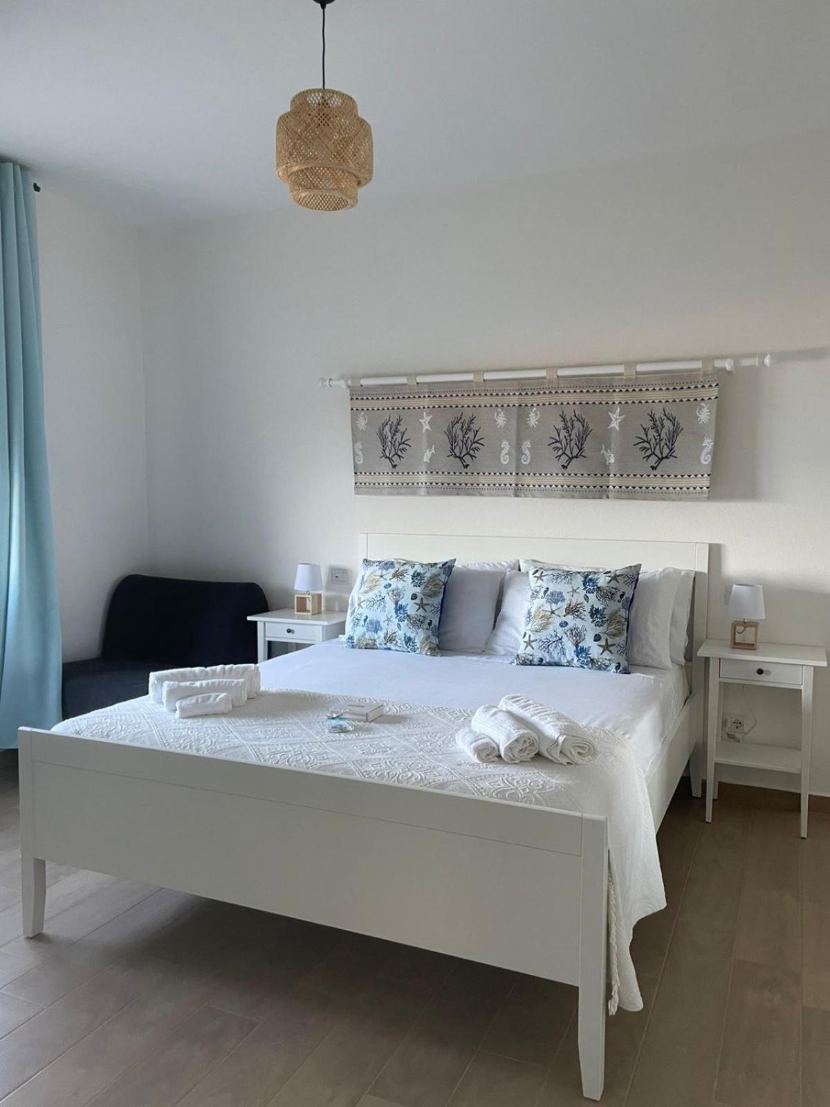 Profumo Di Mare B&B Porto Columbu - Perd'E Sali 外观 照片