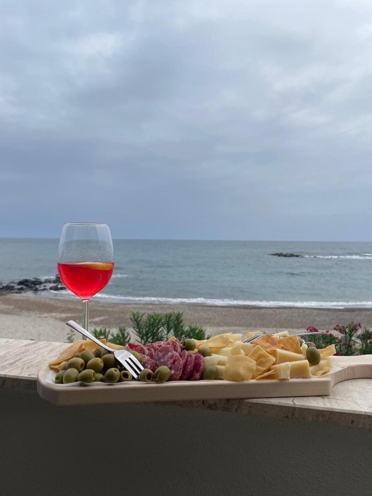 Profumo Di Mare B&B Porto Columbu - Perd'E Sali 外观 照片